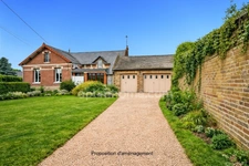 En exclusivité – Propriété ancienne de caractère à rénover à fort potentiel à CHEVRIERES (60)