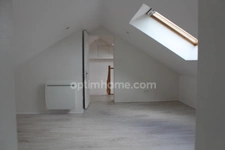 Maison individuelle rénovée sur sous-sol, très lumineuse, 4 chambres possibles, sur terrain de 909m² - La Francheville (08).
