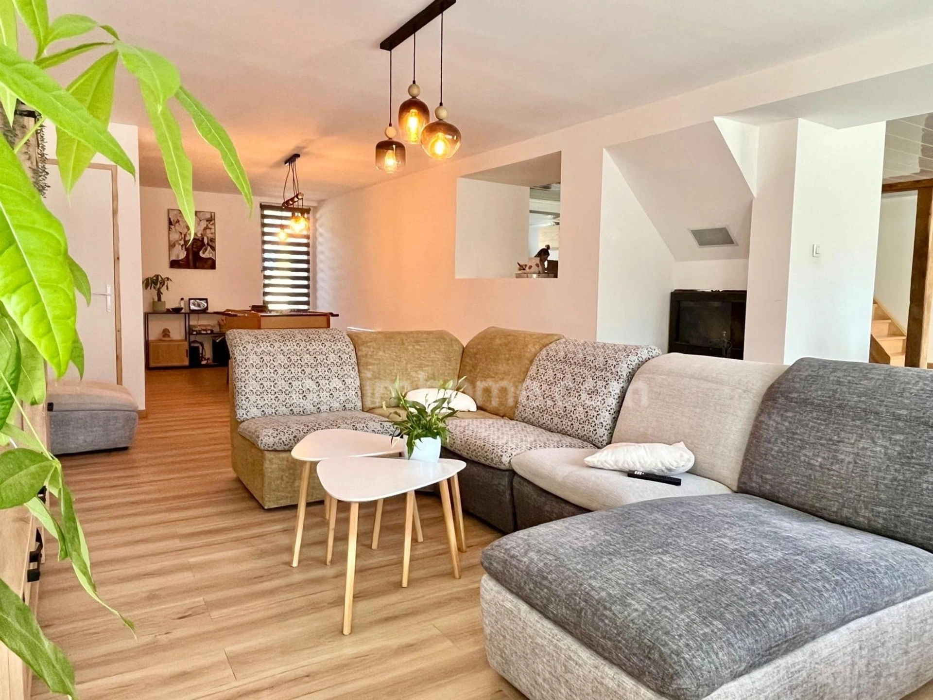 Maison 7 pièces 213 m² · à Moulins Saint Hubert · 213 m² · 154 000 €
