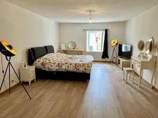 Maison familiale : 5 chambres, près de 80 m² de pièce de vie, une terrasse de 60 m² et un jardin de plus de 975 m² à Moulins-Saint-Hubert (55) Proche Belgique et Luxembourg