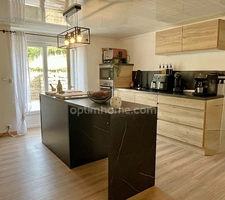 Maison familiale : 5 chambres, près de 80 m² de pièce de vie, une terrasse de 60 m² et un jardin de plus de 975 m² à Moulins-Saint-Hubert (55) Proche Belgique et Luxembourg