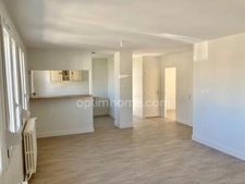 Maison individuelle rénovée – 2 chambres + bureau / chambre d’appoint – Jardin, garage et sous-sol complet – Charleville-Mézières