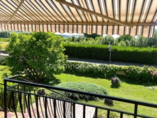 Maison individuelle – Vie de plain-pied – 5 chambres possibles – Sous-sol complet – Terrain clos de 1 000 m² – Mouzon (proche Belgique)