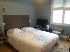 Coup de cœur – Maison de ville élégante et lumineuse avec 3 chambres, jardin, garage et sous-sol à Carignan (08110), 10 min de la Belgique