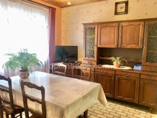 Maison Individuelle de plain-pied, 3 Chambres avec beau Terrain Arboré et dépendances, proche de la Belgique à Autrecourt et Pourron (08)