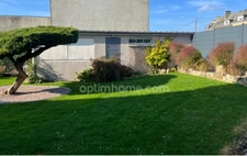 Coup de cœur – Maison de ville élégante et lumineuse avec 3 chambres, jardin, garage et sous-sol à Carignan (08110), 10 min de la Belgique