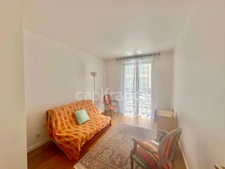 Beautiful apartment with terrace in the heart of the city, close to everything.