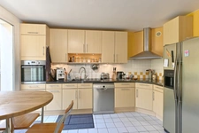 Maison à vendre 7 pièces LE MESNIL LE ROI (78)