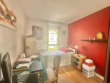 Beautiful apartment with terrace in the heart of the city, close to everything.