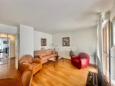 Beautiful apartment with terrace in the heart of the city, close to everything.