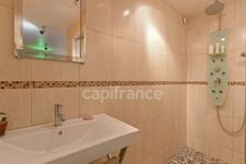 ST GERMAIN house of 210 m² 5 minutes from the International High School