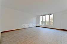 Dpt Yvelines (78), for sale MAISONS LAFFITTE 4-room apartment of 100 m²
