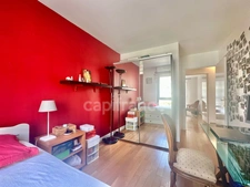 Beautiful apartment with terrace in the heart of the city, close to everything.