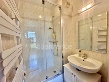 Beautiful apartment with terrace in the heart of the city, close to everything.