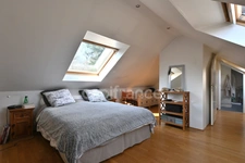 Maison à vendre 7 pièces LE MESNIL LE ROI (78)