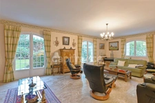 Un havre de paix dans le PARC à 15 mn à pied de la gare : Maison de famille 259 m²