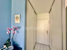 Beautiful apartment with terrace in the heart of the city, close to everything.