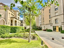 Beautiful apartment with terrace in the heart of the city, close to everything.