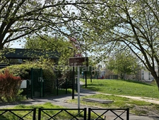 Landscaped land for sale in Sartrouville 