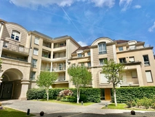 Bel Appartement avec terrasse au cœur de ville proche de tout.