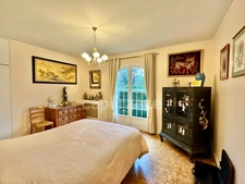 A haven of peace in the PARK, 15 minutes walk from the train station: Family home, 259 m²