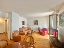Beautiful apartment with terrace in the heart of the city, close to everything.