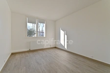 Dpt Yvelines (78), for sale MAISONS LAFFITTE 4-room apartment of 100 m²