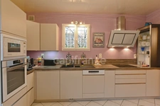 A haven of peace in the PARK, 15 minutes walk from the train station: Family home, 259 m²