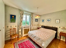 A haven of peace in the PARK, 15 minutes walk from the train station: Family home, 259 m²
