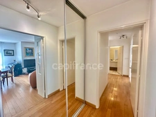 Beautiful apartment with terrace in the heart of the city, close to everything.
