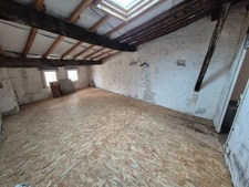 Immeuble d'habitation avec boutique à vendre NIORT (79)