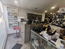 Boutique commerciale et son duplex de stockage à aménager, à vendre hypercentre NIORT (79)