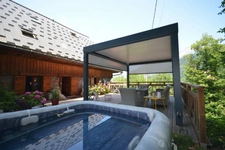 Chalet d’exception rénové avec vue dominante + grange à fort potentiel – Ugine