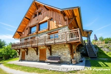 CHALET 217m2 4 Chambres + Studio + Grange