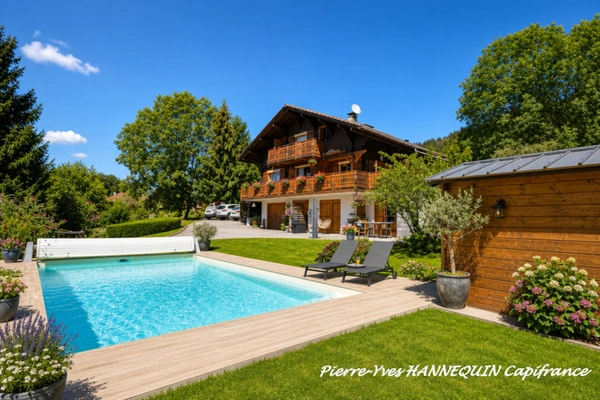 Chalet avec vue panoramique, piscine chauffée et T2 indépendant