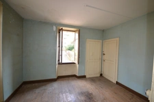 Maison à fort potentiel à Ugine – Idéal investisseur ou projet locatif