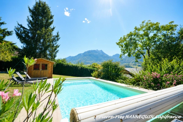 Chalet avec vue panoramique, piscine chauffée et T2 indépendant