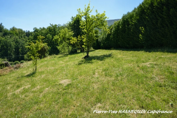 Terrain constructible de 1 020 m² avec vue panoramique – Saint-Jorioz (74)