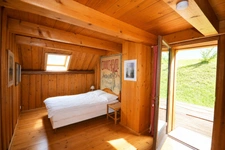 A vendre sur 2,4 ha en pleine nature 1 Chalet Rénové + 1 ancien chalet à réhabiliter