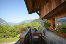 Chalet de luxe montagnard entièrement rénové + Grange à réhabiliter – Ugine