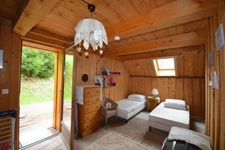 Chalet d’exception rénové avec vue dominante + grange à fort potentiel – Ugine