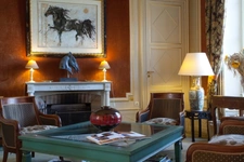 Château, installation équestre (haras) à vendre au coeur du bocage bourbonnais - Maison de gardien, club house, maison des cavaliers, boxes, écuries - Terrain de 40 hectares