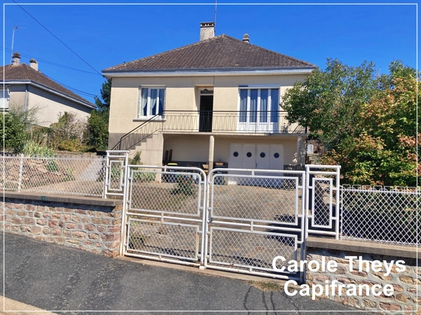 Dept Creuse (23), à vendre à Dun le Palestel maison de 5 pièces de 123 m2 - Garage et Terrain de 635 m2 