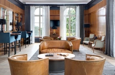 Château, installation équestre (haras) à vendre au coeur du bocage bourbonnais - Maison de gardien, club house, maison des cavaliers, boxes, écuries - Terrain de 40 hectares