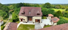Dpt Creuse (23), à vendre proche Crozant maison de 3 chambres de 136 m2, véranda, garage, piscine, gîte de deux chambres - Terrain  6375m2