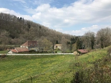 Creuse (23) department, for sale in Felletin: property of 580 m² - Outbuildings - Land of 1.5841 hectares 