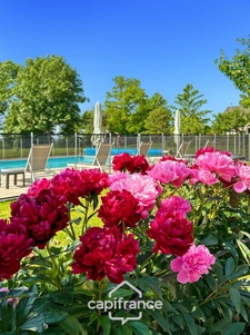 Château and equestrian facilities (stud farm) for sale in the heart of the Bourbonnais countryside - Caretaker's house, clubhouse, riders' house, stalls, stables - 40 hectares of land