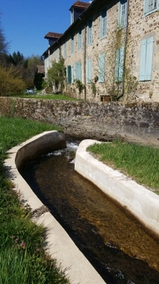 Creuse (23) department, for sale in Felletin: property of 580 m² - Outbuildings - Land of 1.5841 hectares 