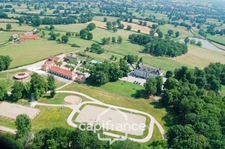 Château and equestrian facilities (stud farm) for sale in the heart of the Bourbonnais countryside - Caretaker's house, clubhouse, riders' house, stalls, stables - 40 hectares of land