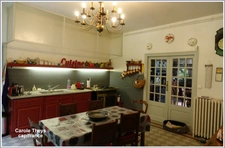 Creuse (23) department, for sale in Felletin: property of 580 m² - Outbuildings - Land of 1.5841 hectares 